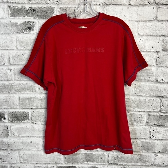 Levi’s Jeans Y2K Red Tab Relaxed Fit Red Graphic Short Sleeve T-Shirt - Picture 7 of 13